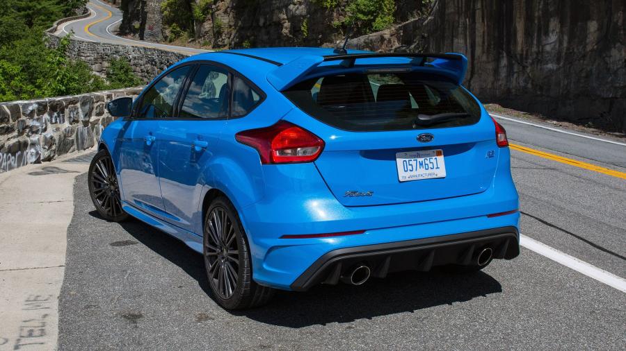  Ford Focus RS 2016 года  (US) (фото 19 из 51)